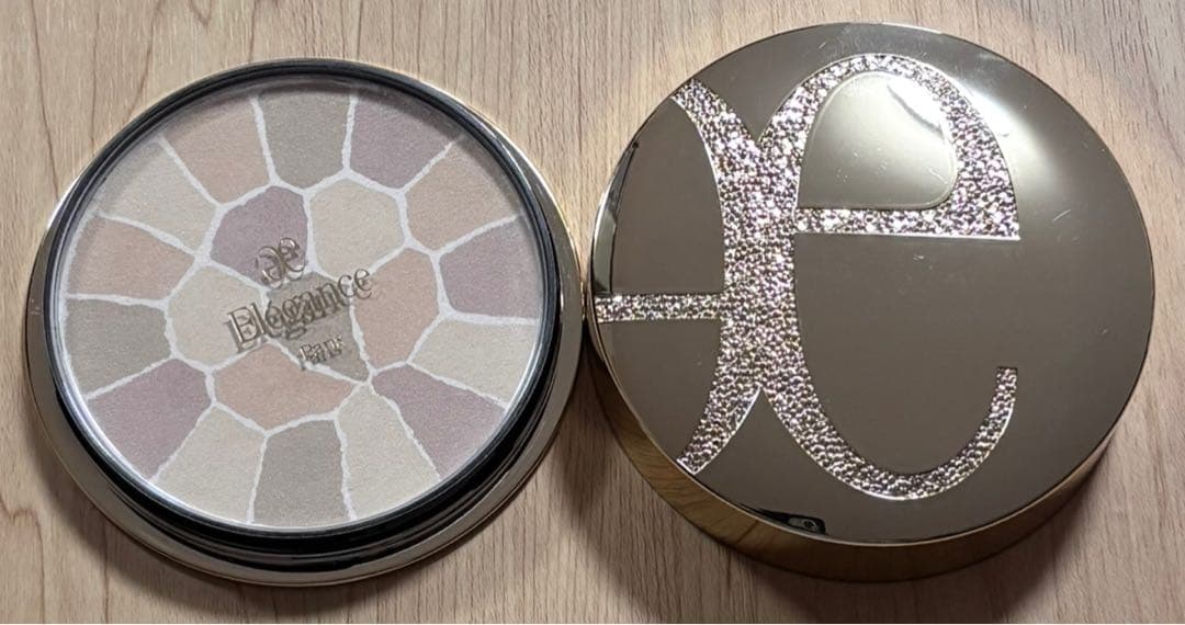 エレガンスラプードルオートニュアンスリクスィーズV（5）フェイスパウダー