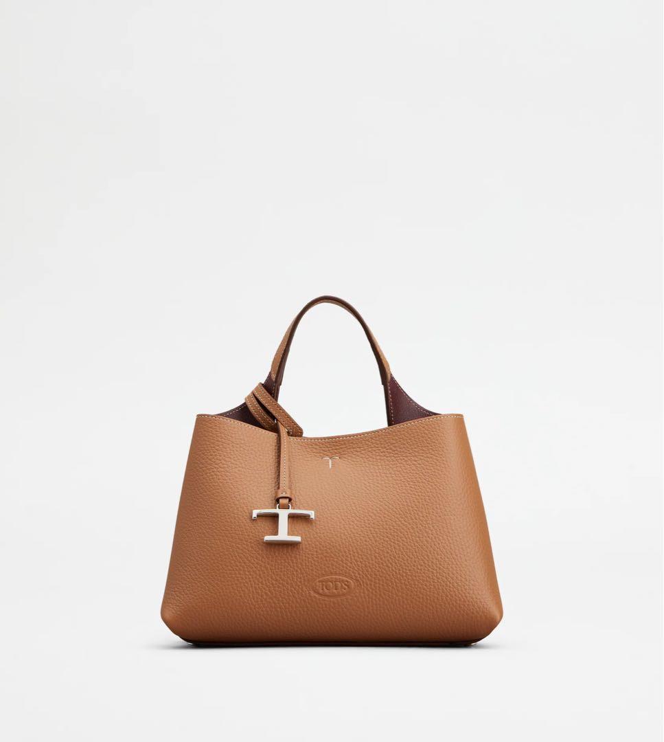 ayuです　トッズ　レザーバッグ　マイクロ