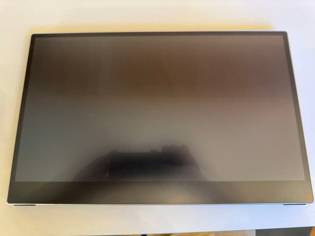 15.6インチ　4K OLEDモバイルモニターディスプレイ　PI-X1