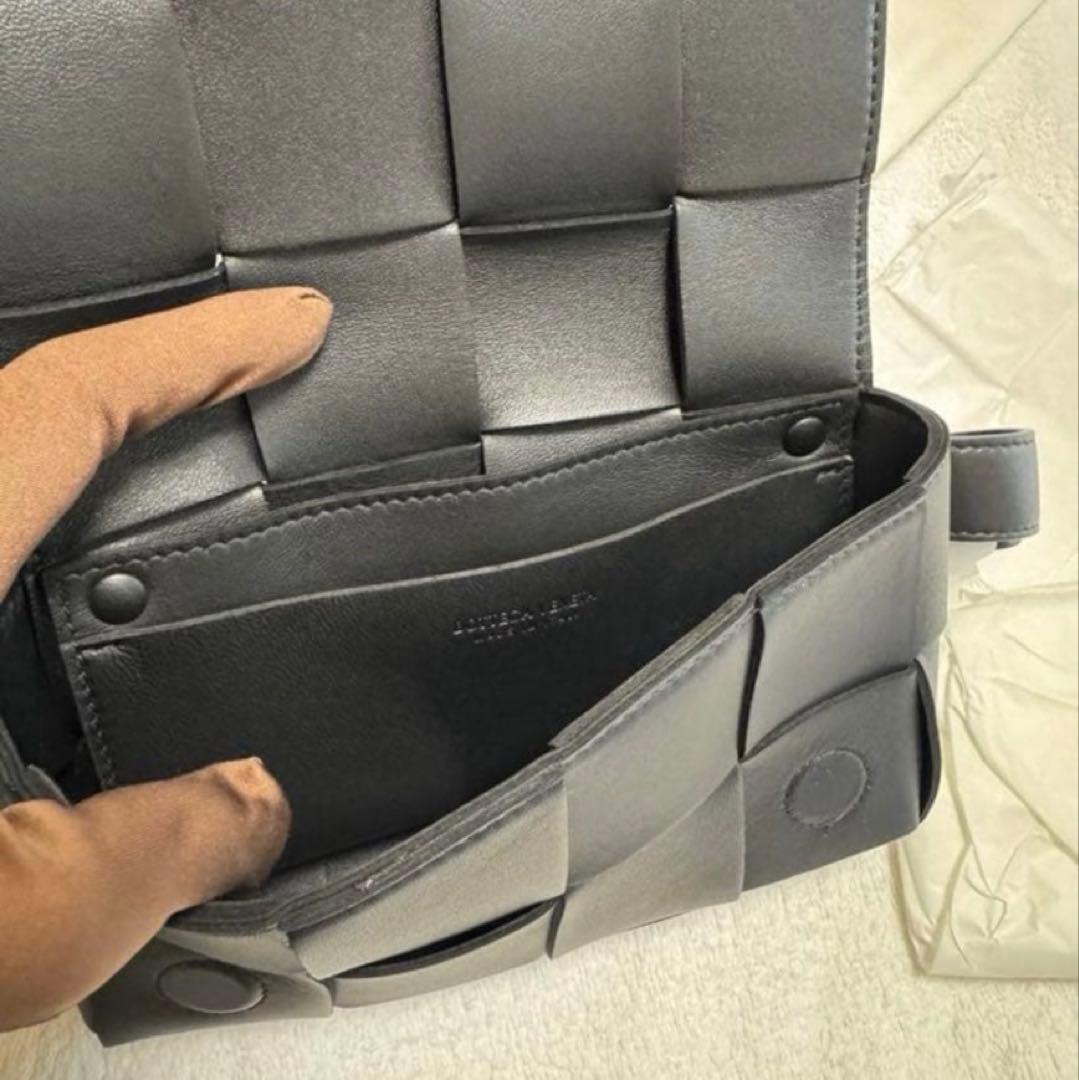 【美品】BOTTEGA VENETA ボッテガヴェネタ ボディバッグ668572