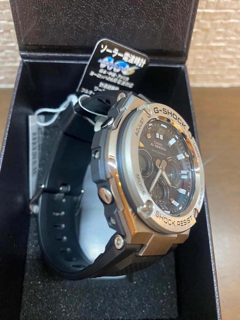 【未使用に近い極美品】G-SHOCK GST-W310 1AJF 電波ソーラータ