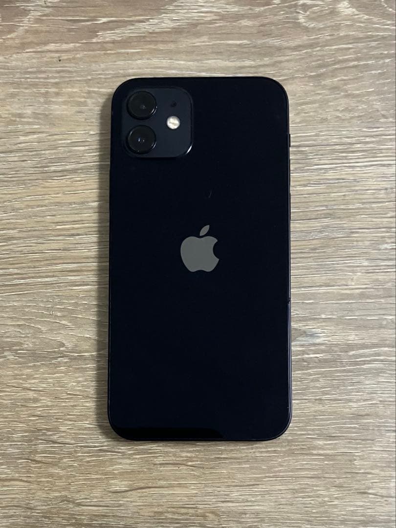 【美品】Apple iPhone 12ブラック 本体
