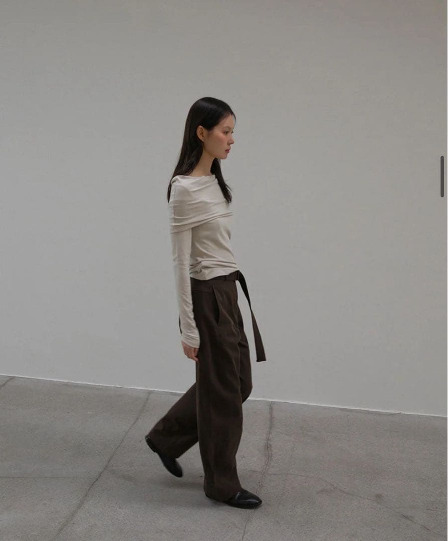 <ohtoro> Belted Curved Pantsブラウンベルト付き