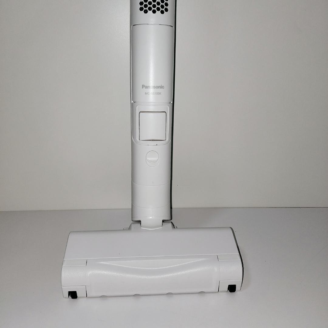 【極美品】2025年製Panasonic セパレート型コードレススティック掃除機