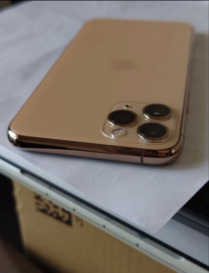 美品ーIphone 11 pro ゴールド 64GB