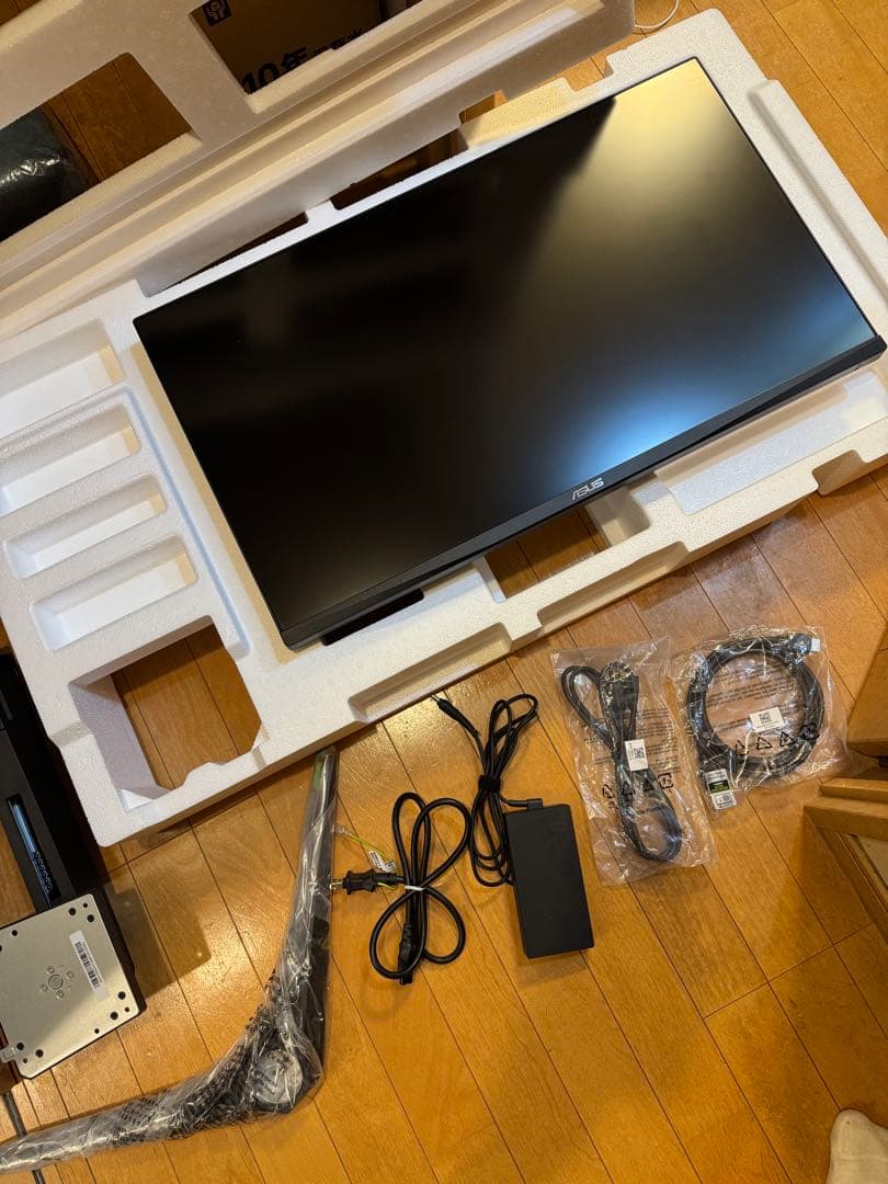 ASUS TUF Gaming VG28UQL1A 28インチ / 4K