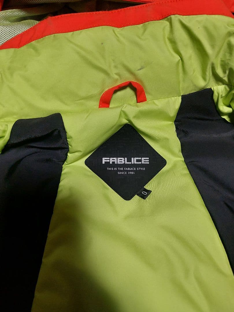 FRIBICE スキーウェア デモ