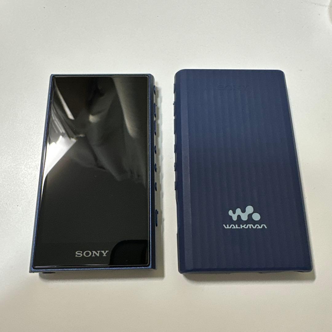 ウォークマンNW-A306 オーディオプレイヤー　ブルー　純正シリコンケース付属