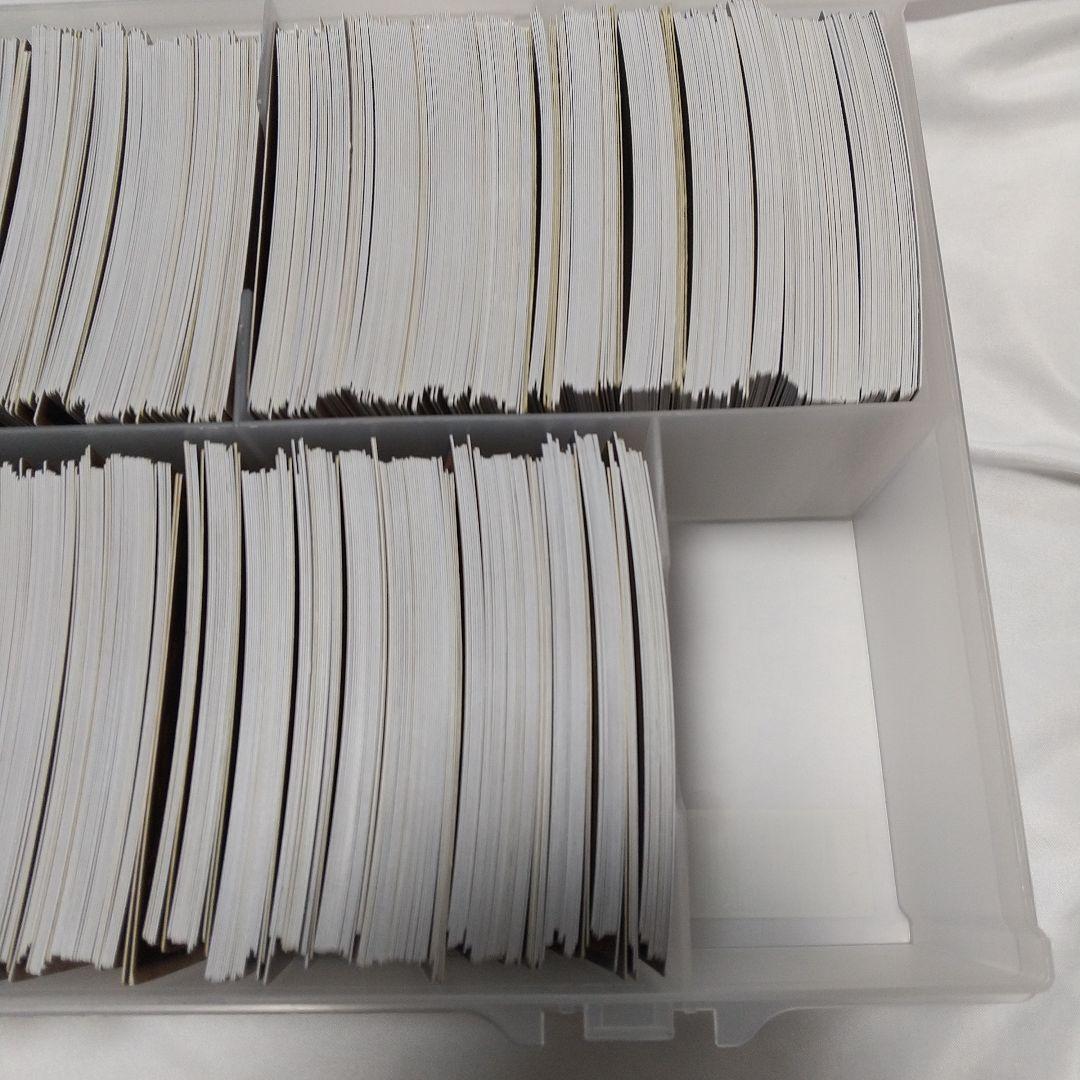 遊戯王OCGカードセット 収納ケース付き SR以上 引退品 約950枚