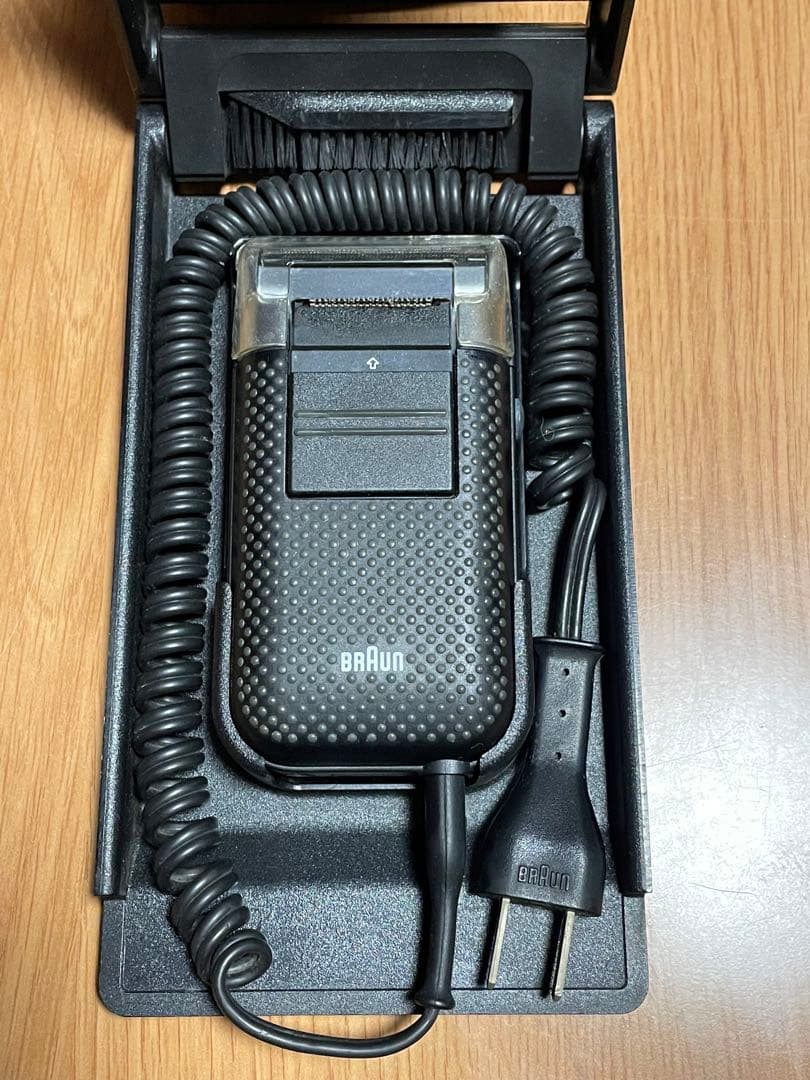 BRAUN ミクロン2000メンズ電気シェーバー ケース付き　ドイツ製