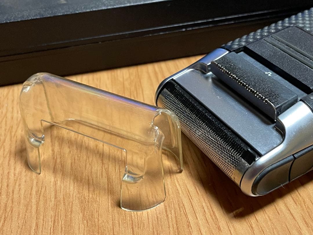 BRAUN ミクロン2000メンズ電気シェーバー ケース付き　ドイツ製