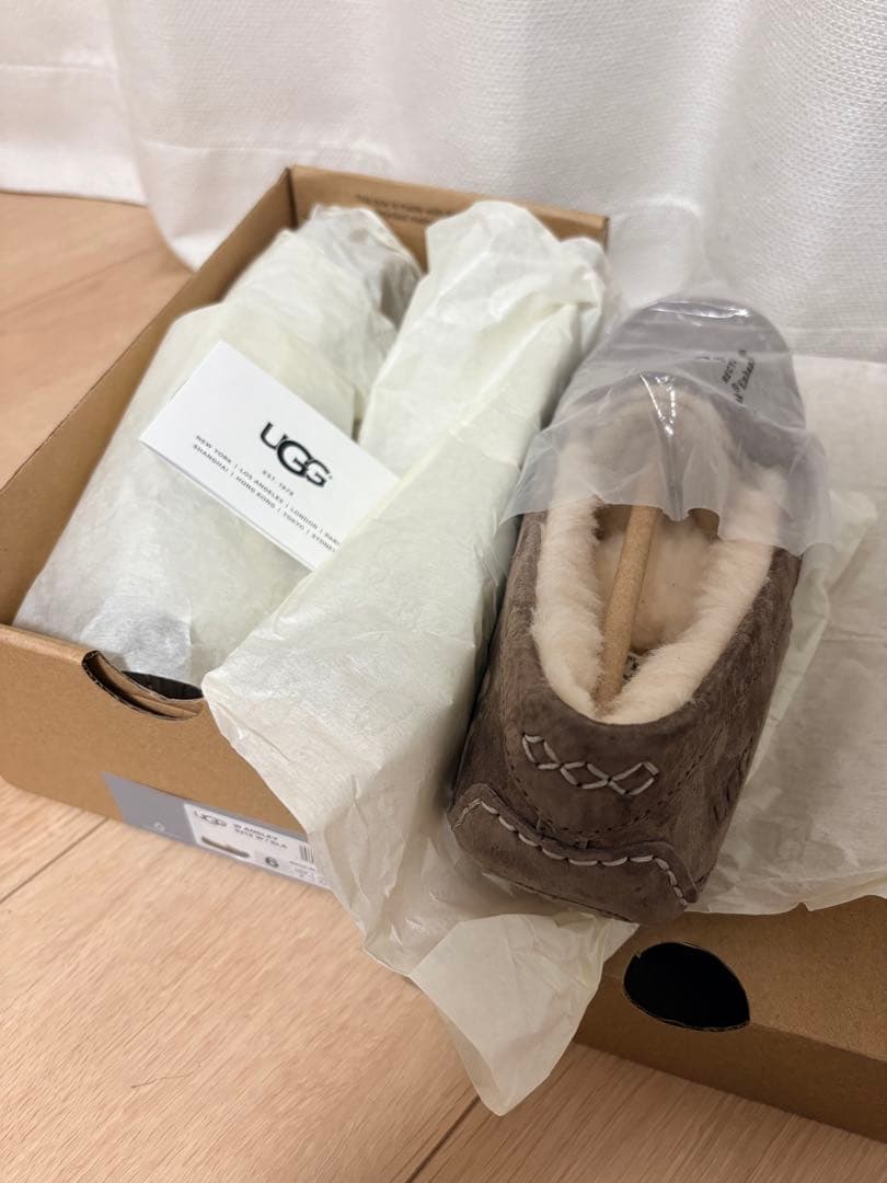 UGG ANSLEY ブラウン モカシン 23cm