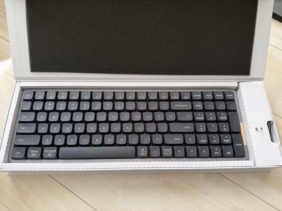 LOFREE FLOW 100 メカニカルキーボード　HADESキーキャップ