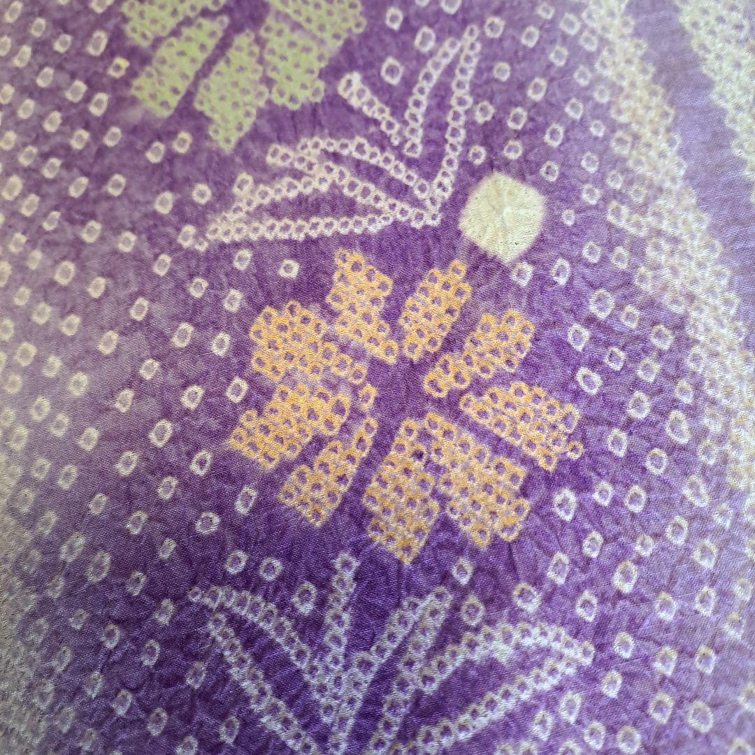 紫色 花柄 浴衣反物有松絞りです。