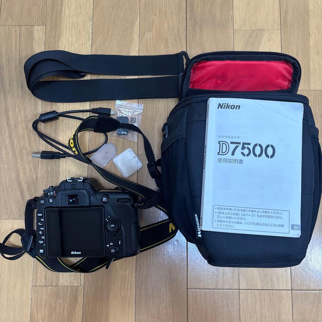 Nikon D7500 ボディ　デジタルカメラ
