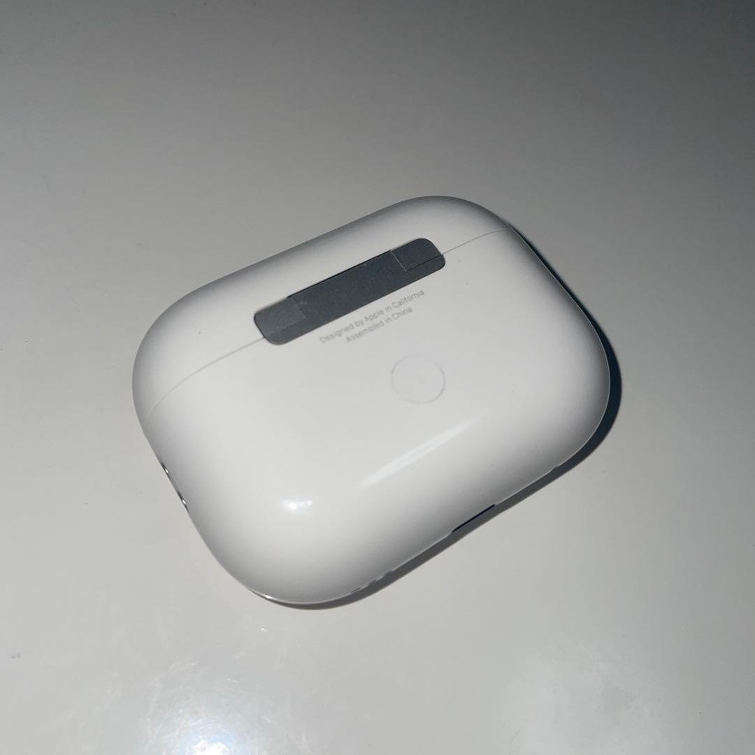 AirPods Pro 第2世代　Lightning 保護ケース付き