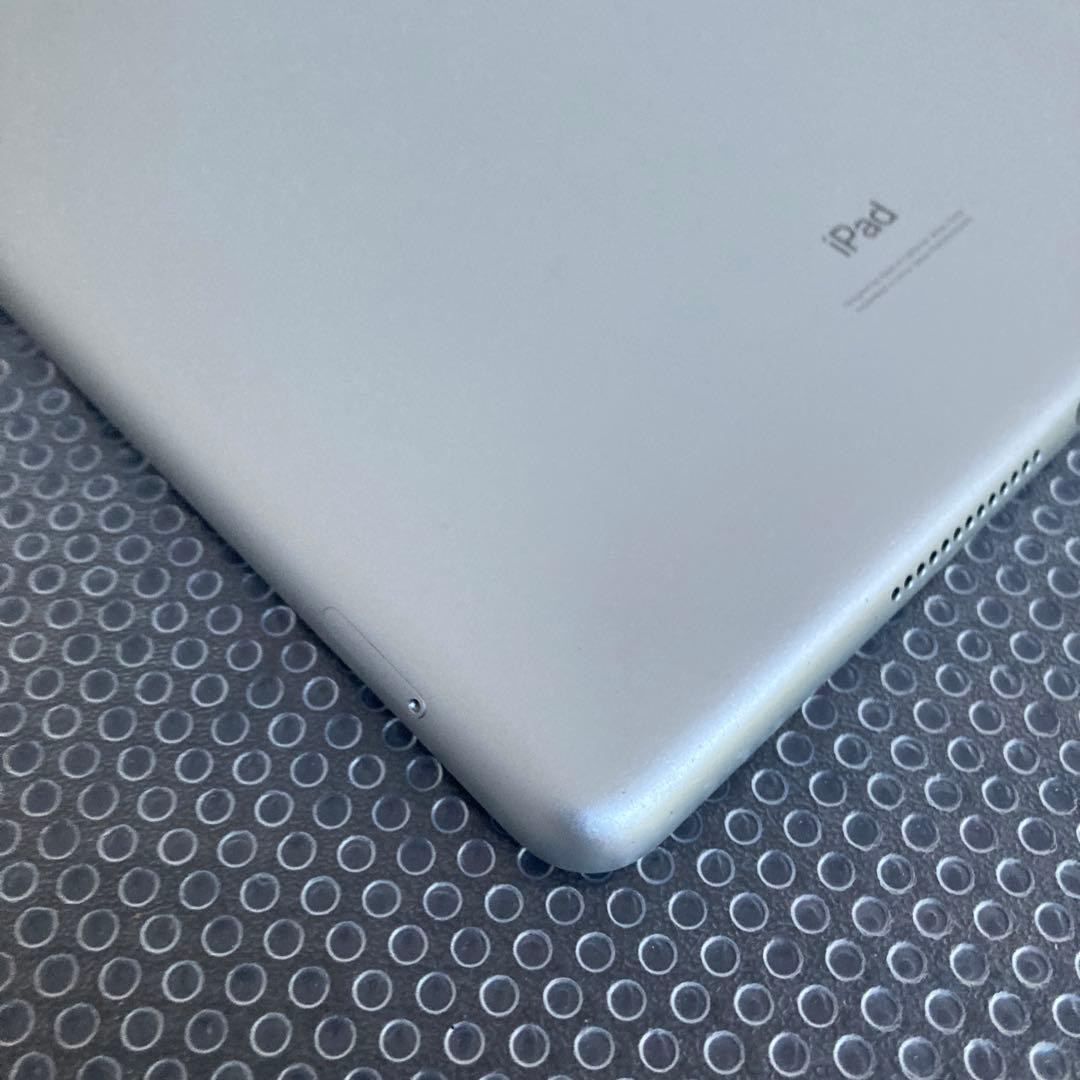 756【早い者勝ち】電池最良好☆iPad8 第8世代 32GB SIMフリー☆
