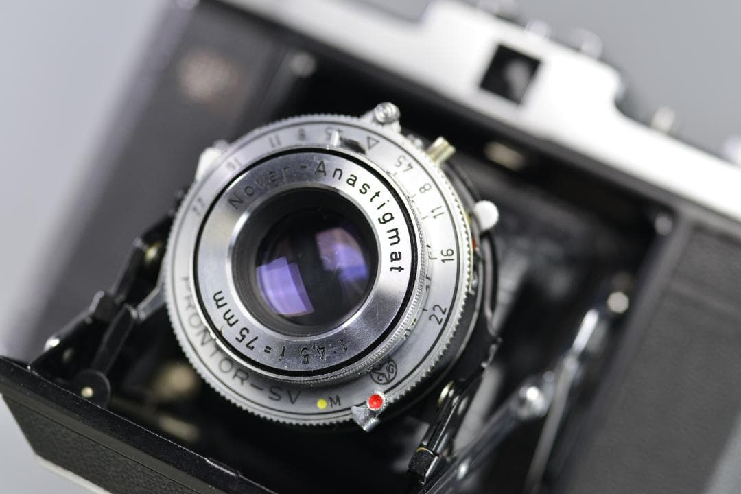 Carl Zeiss Ikon 523/16 中判フィルムカメラ