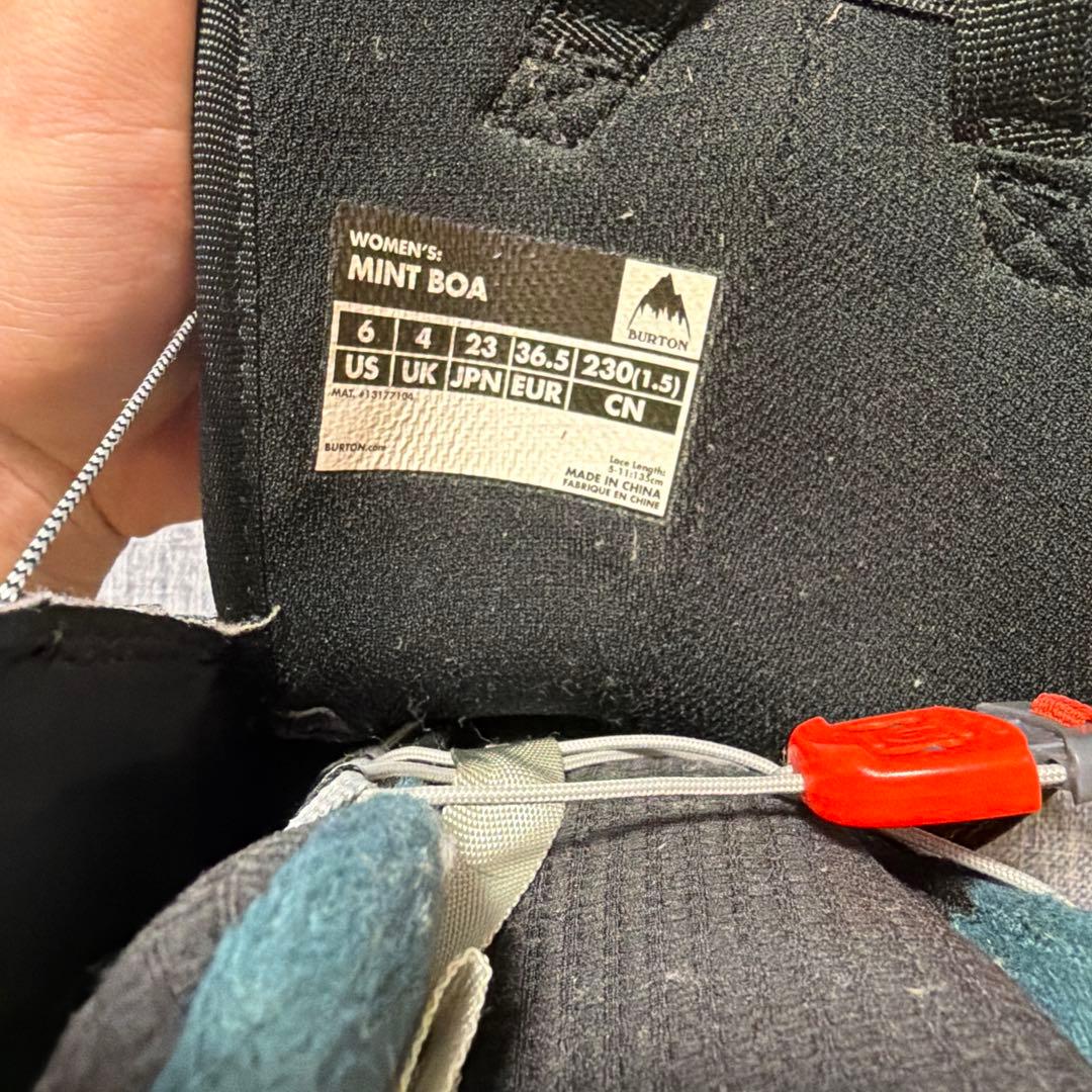 な*3様 スノーボードBURTONブーツ MINT BOA