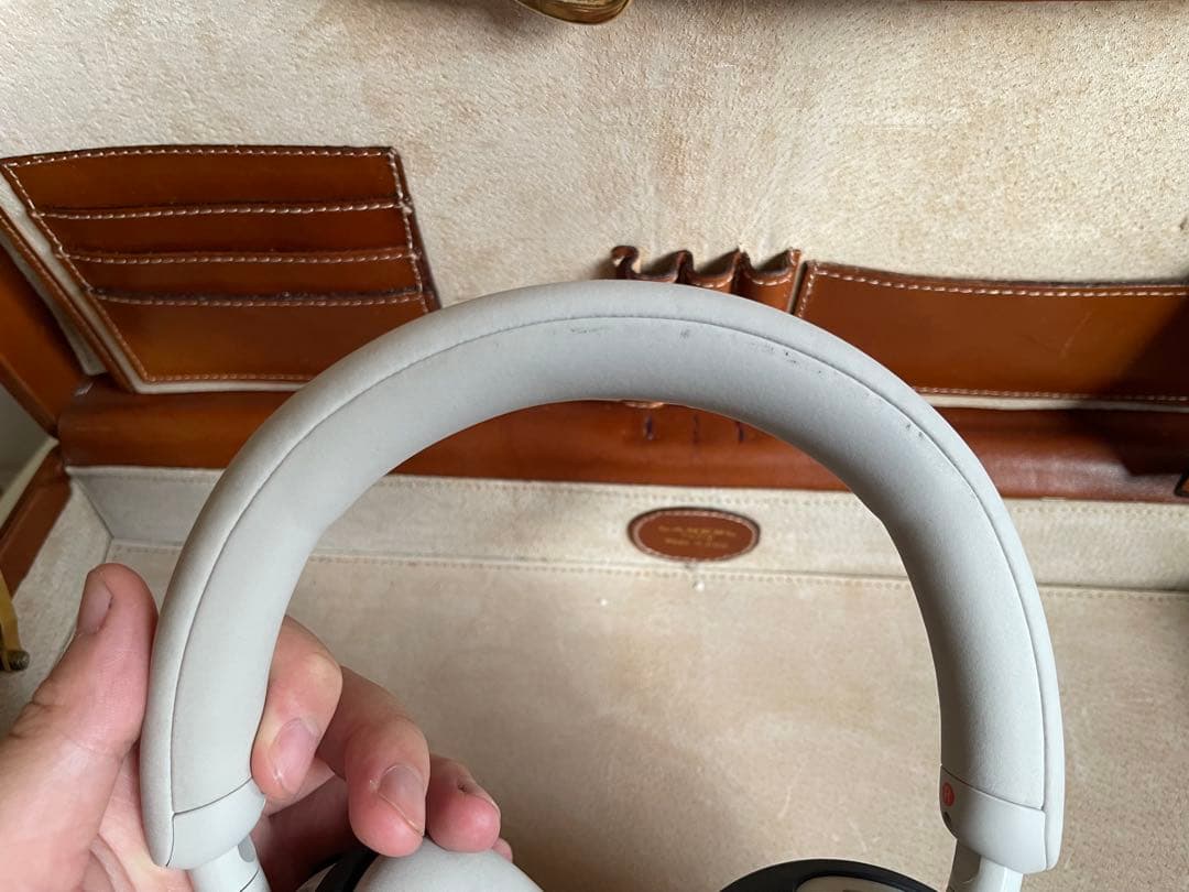 sony WH-1000XM5 ワイヤレスヘッドホン　プラチナシルバー　カバー有