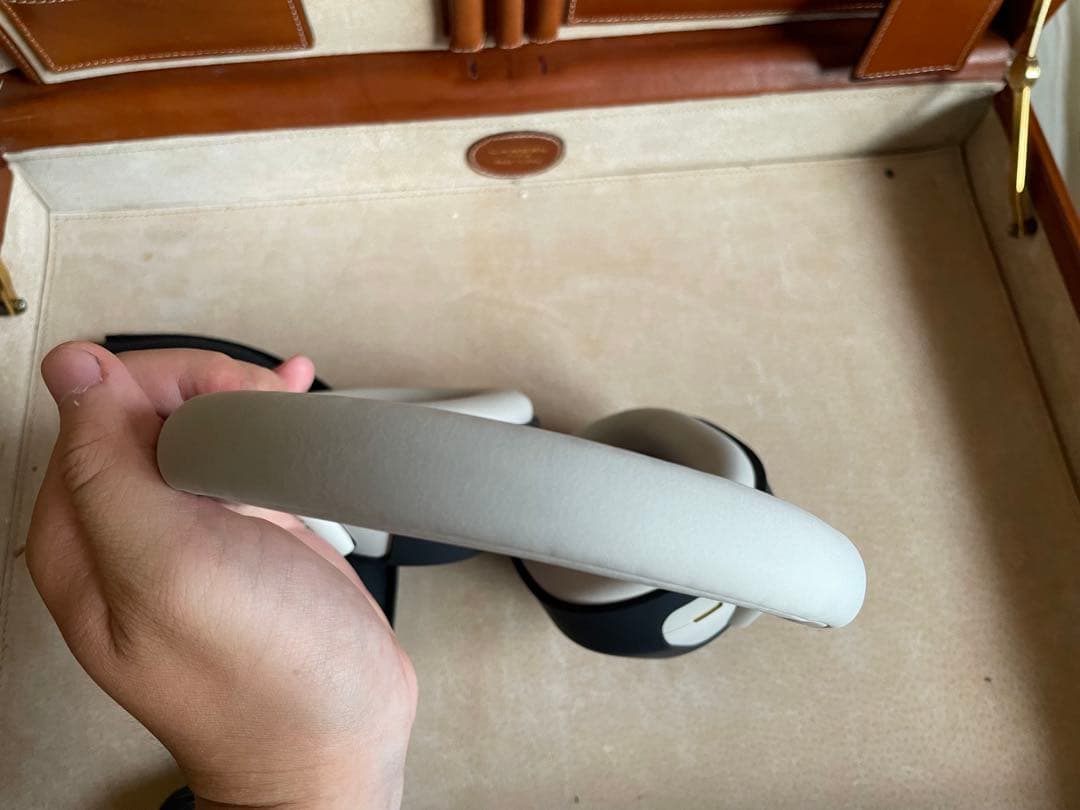 sony WH-1000XM5 ワイヤレスヘッドホン　プラチナシルバー　カバー有