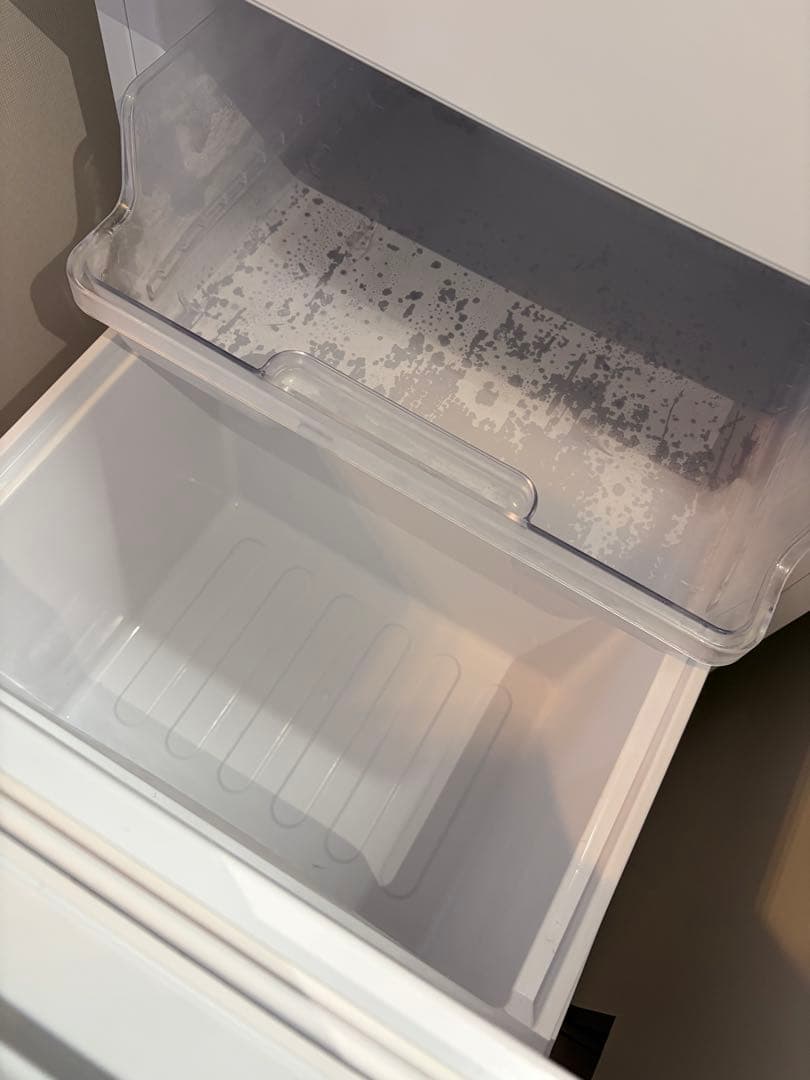 【美品】シャープ冷蔵庫　SJ-D15K-W 2024製