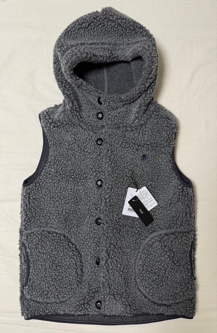 ★美品★GYMPHLEX BOA HOODED VESTアーバンリサーチドアーズ