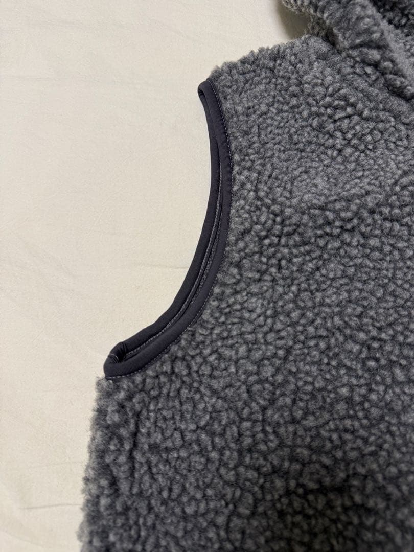 ★美品★GYMPHLEX BOA HOODED VESTアーバンリサーチドアーズ