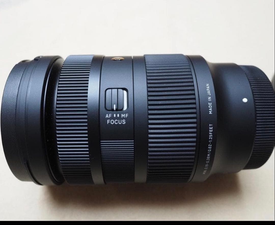 【美品】SIGMA 28-70mm F2.8 DG DN　( Eマウント用)