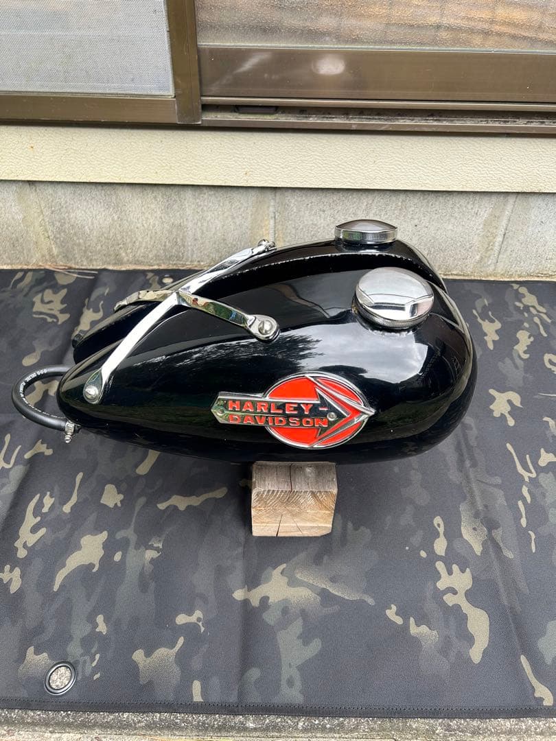 分割タンク　ハーレー　ワンオフ　マスタングタンク　ショベル　パンヘッド