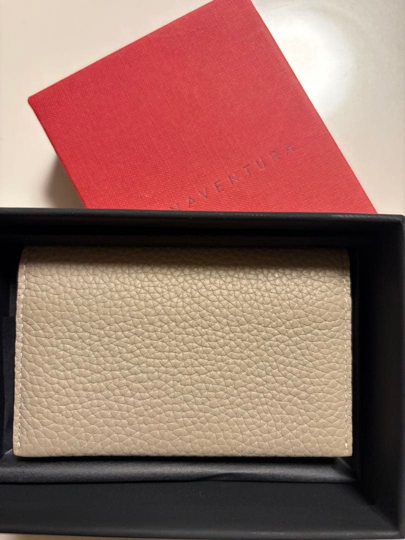 ボナベンチュラ ビジネスカードケース シュリンクレザー グレージュ名刺入れ