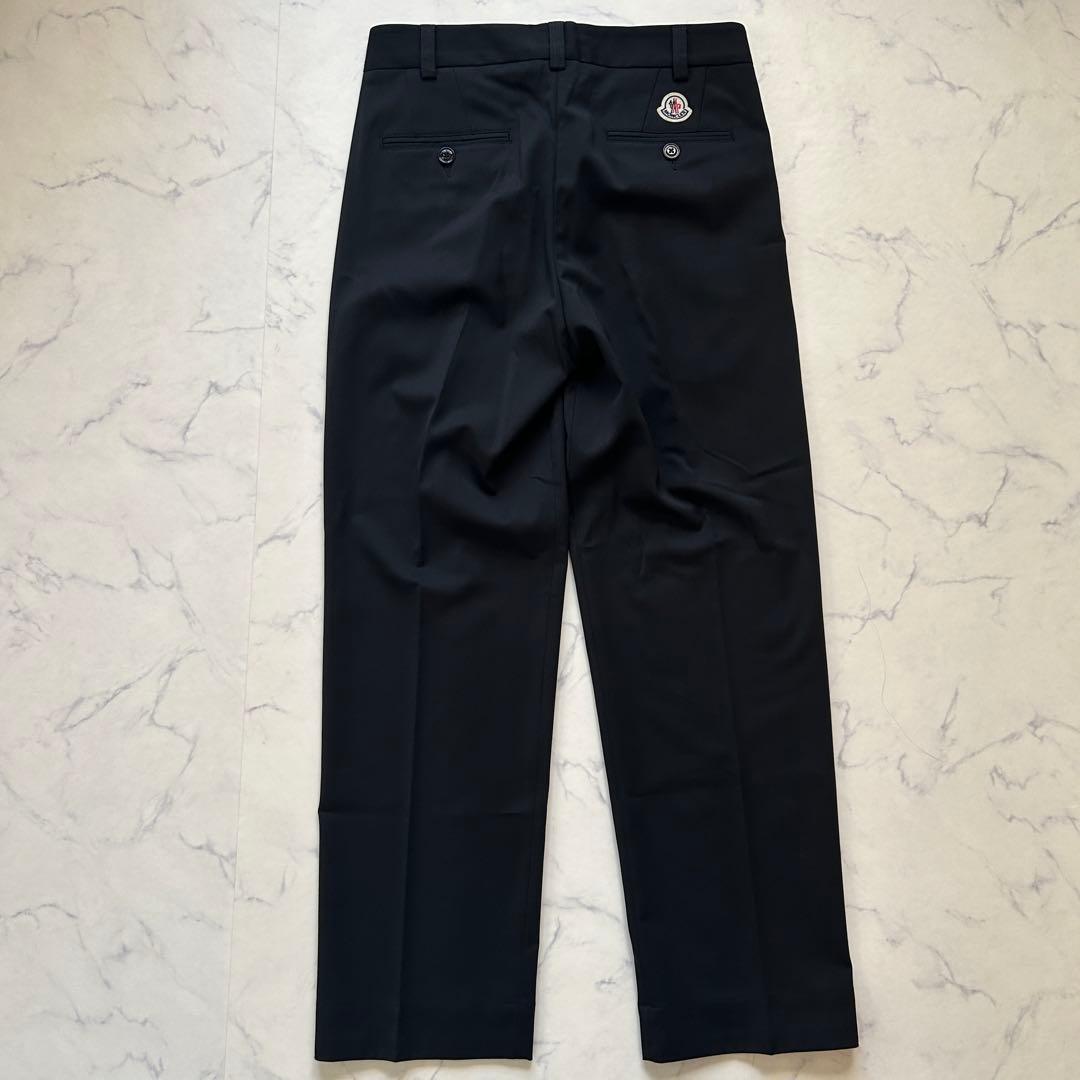 極美品 モンクレール パンツ 2022年モデル スラックス ワッペン 44