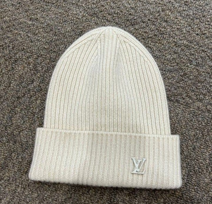 LOUIS VUITTON ビーニー・LV アヘッド 1.1