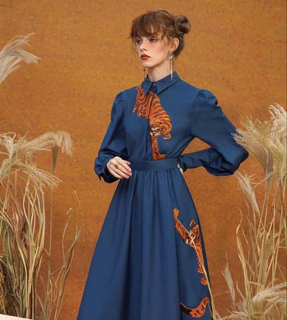 未使用 CAMOOONI　タイガー　虎柄　刺繡　ワンピース　size s