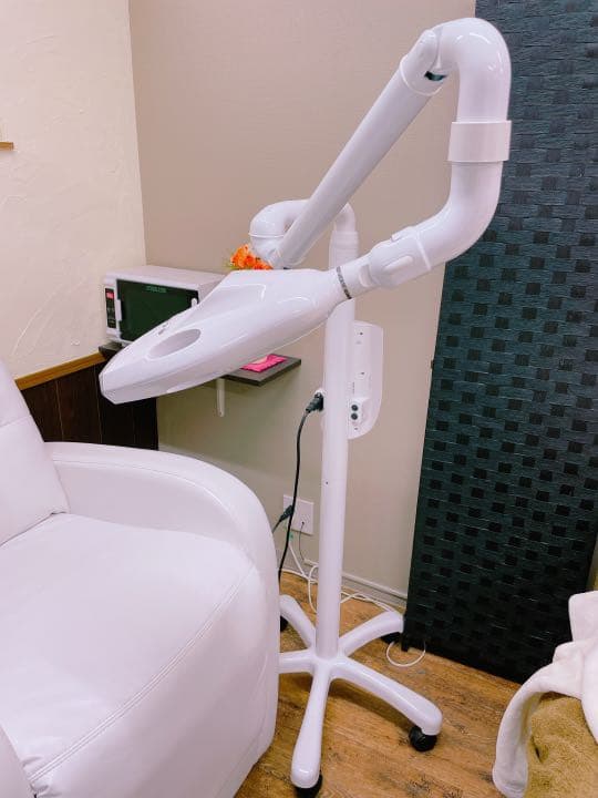 シャリオン社製   セルフホワイトニング機器美歯口LED55+備品多数