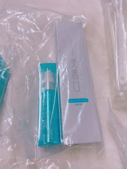 シャリオン社製   セルフホワイトニング機器美歯口LED55+備品多数