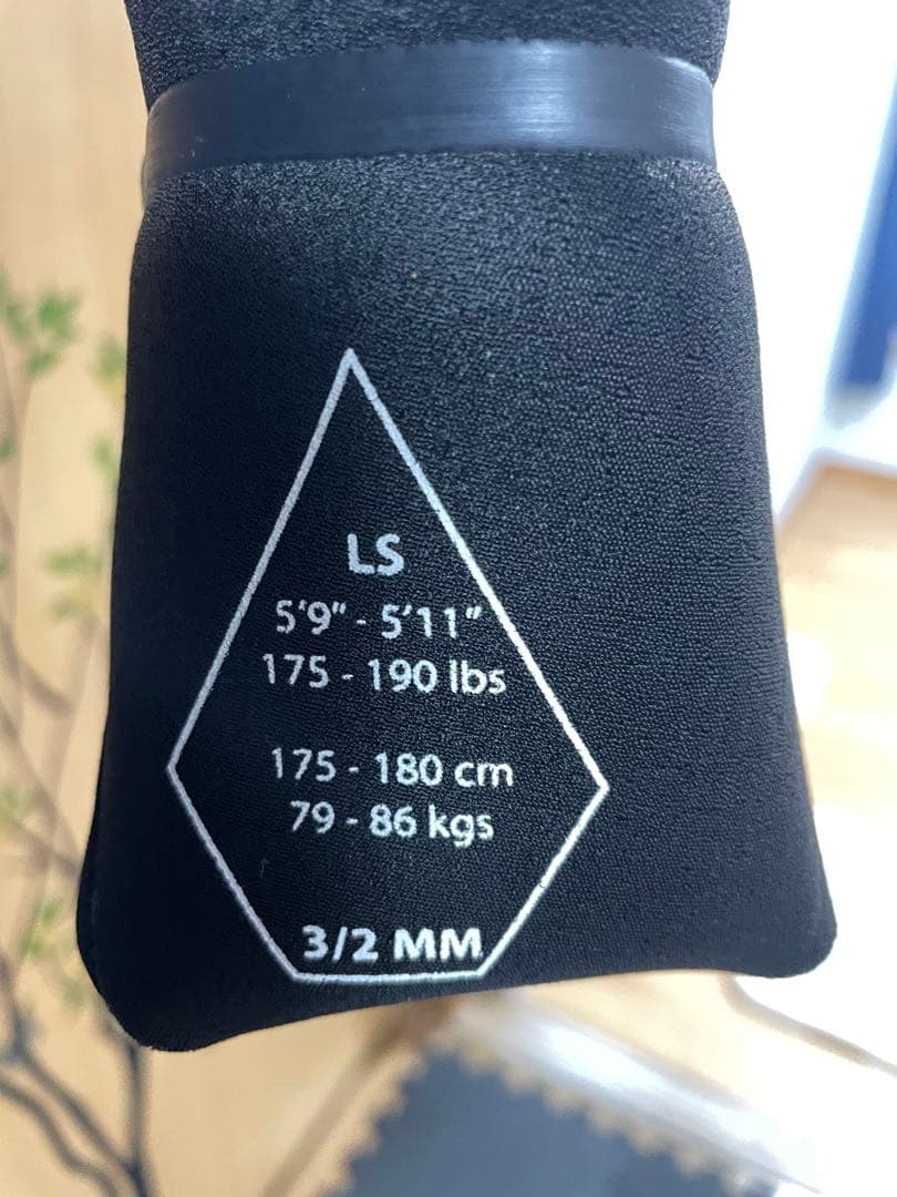 VOLCOM ボルコム チェストジップ フルスーツ 3mmｘ2mm