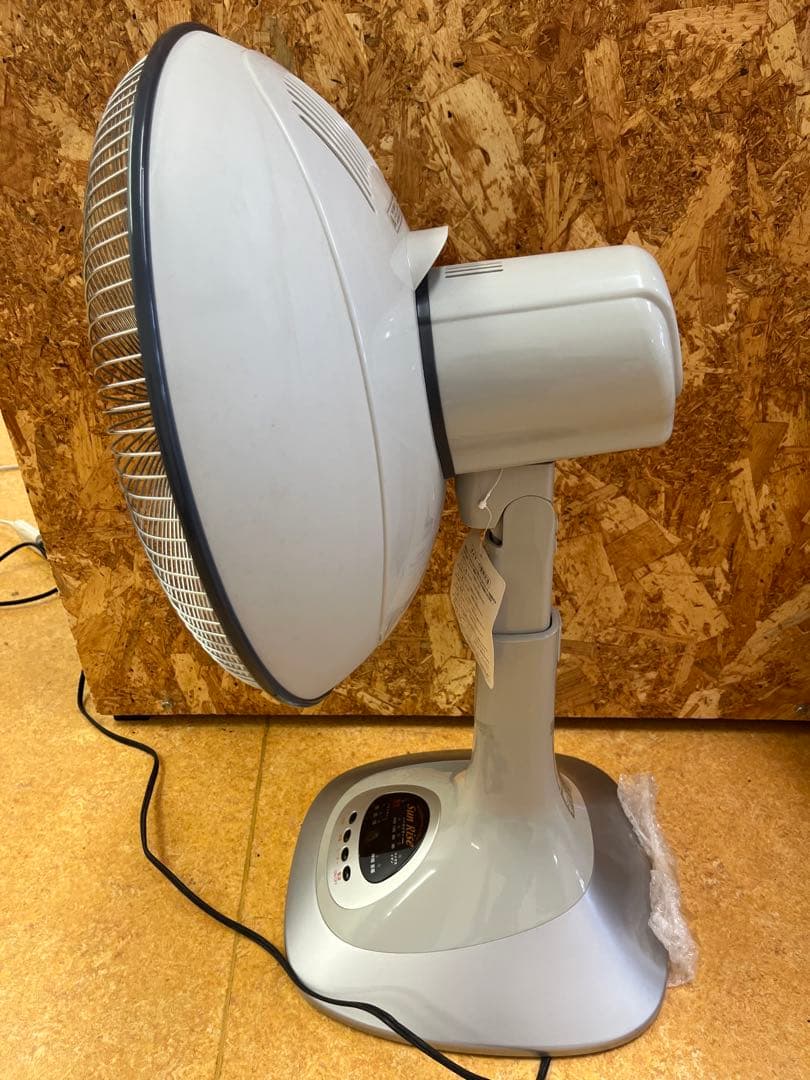 【JAPAN/アルバジャパン】ハロゲンヒーター　電気ヒーター暖房器具