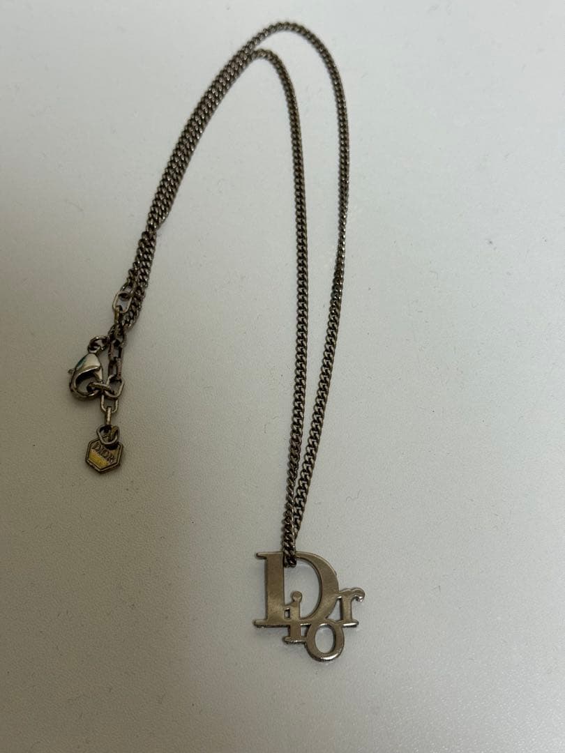 希少レア　Dior ロゴネックレス シルバー