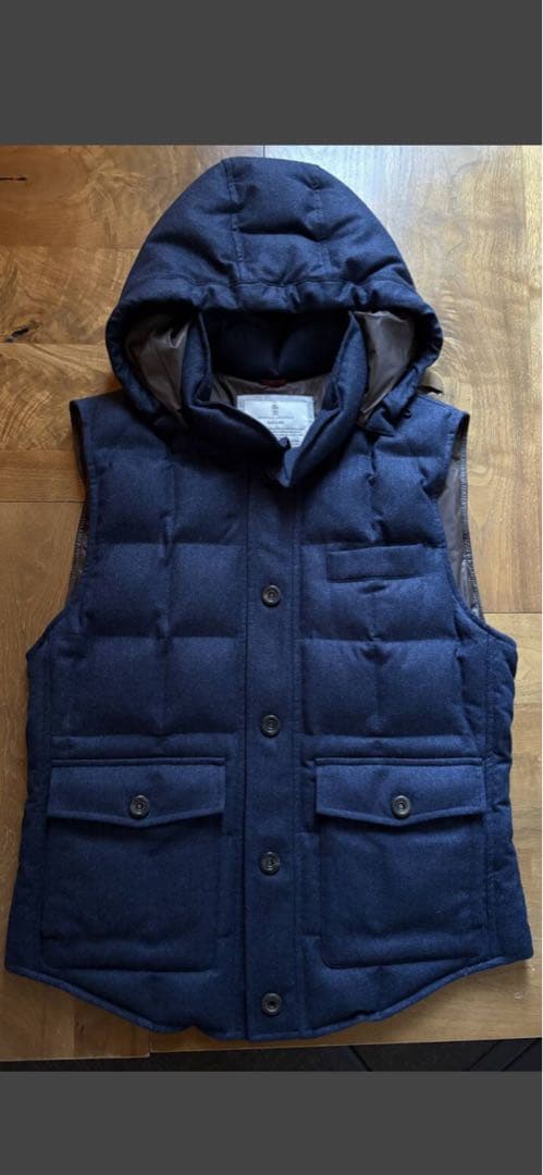 【ほぼ未使用】ブルネロクチネリ 高級ウールダウンベスト フード脱着可 サイズM