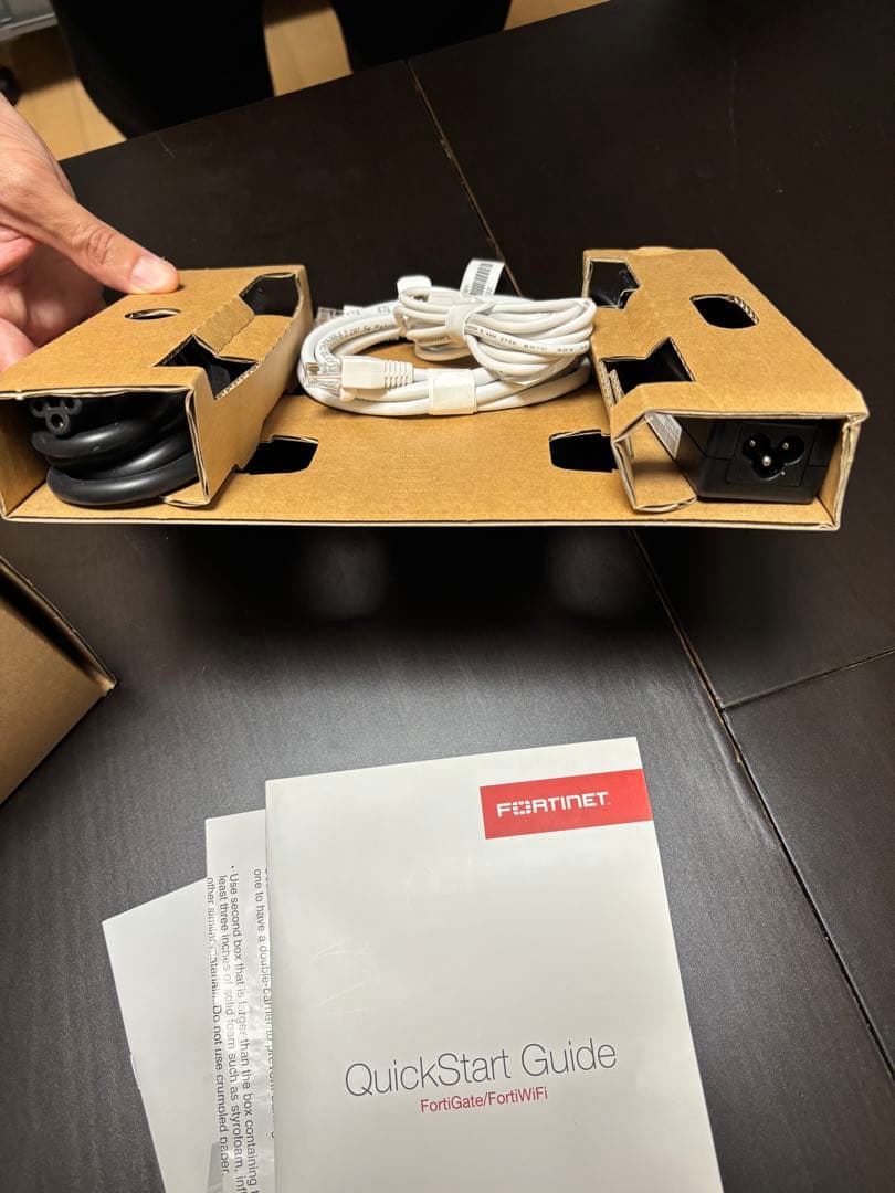 分配器・切替器 Fortinet FortiGate 60F 10GbE