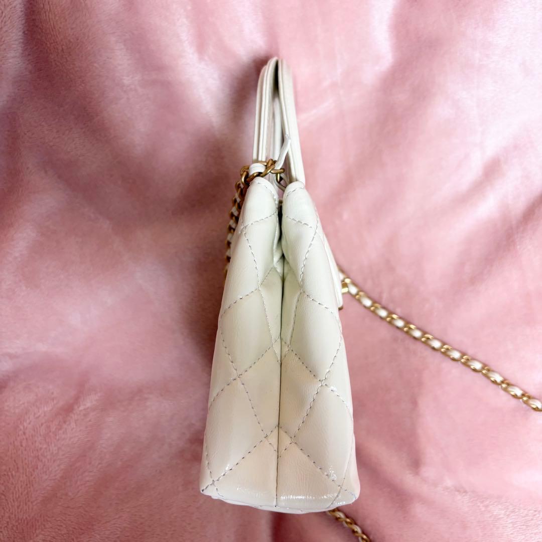 ホワイト 白 CHANEL バッグ