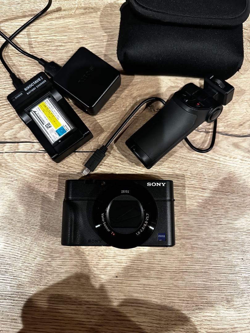 SONY RX100 IV M4 + VCT-SGR1 シューティンググリップ付