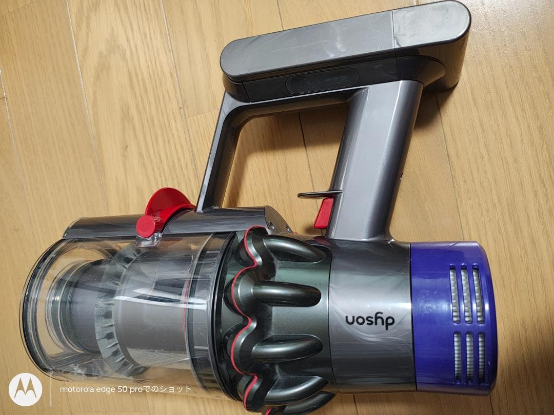 ダイソン★コードレス掃除機★V10本体★ＳV12★バッテリー新品と大差なし★1