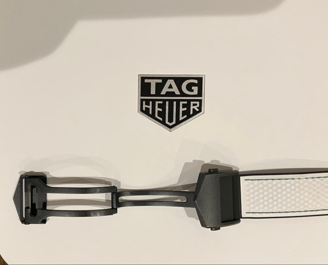 む*む様 タグホイヤーコネクテッド キャリバーE4 45mm ゴルフエディション