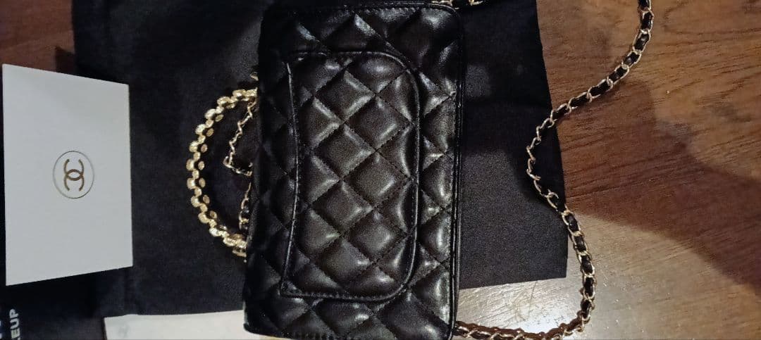 CHANEL ブラックレザー風 バッグ