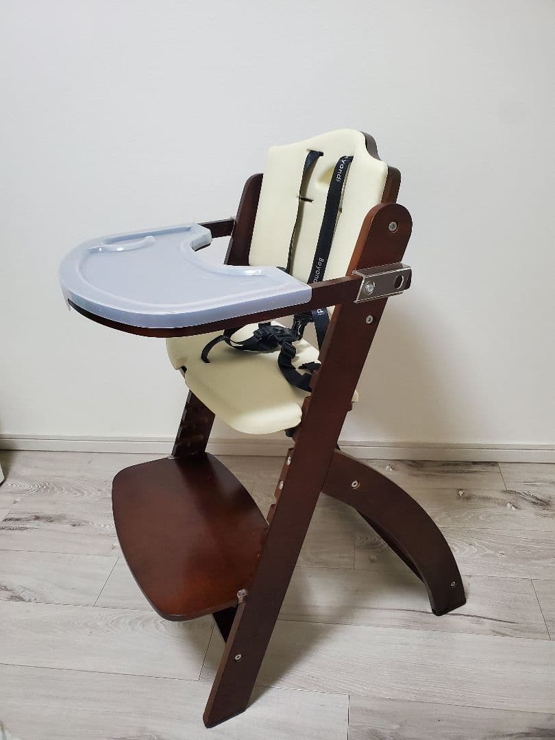 ビヨンドジュニアハイチェア マホガニー/クリームホワイト