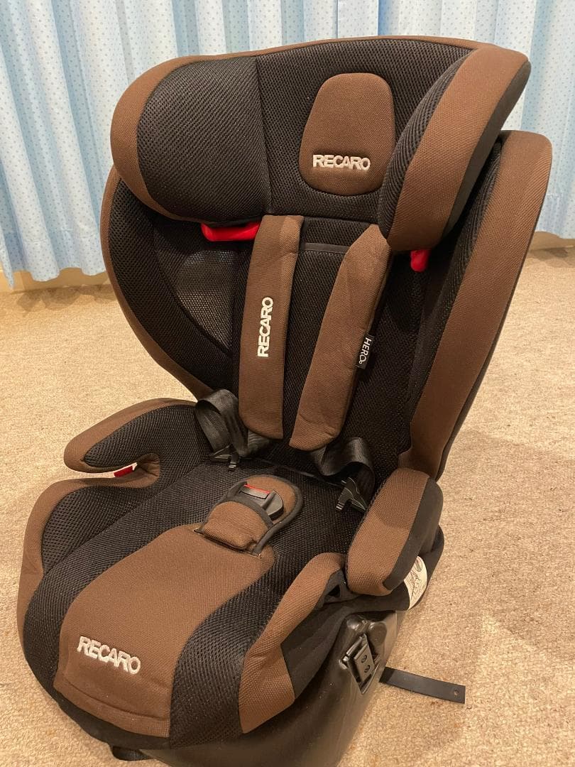 RECARO チャイルドシート ブラウン/ブラック