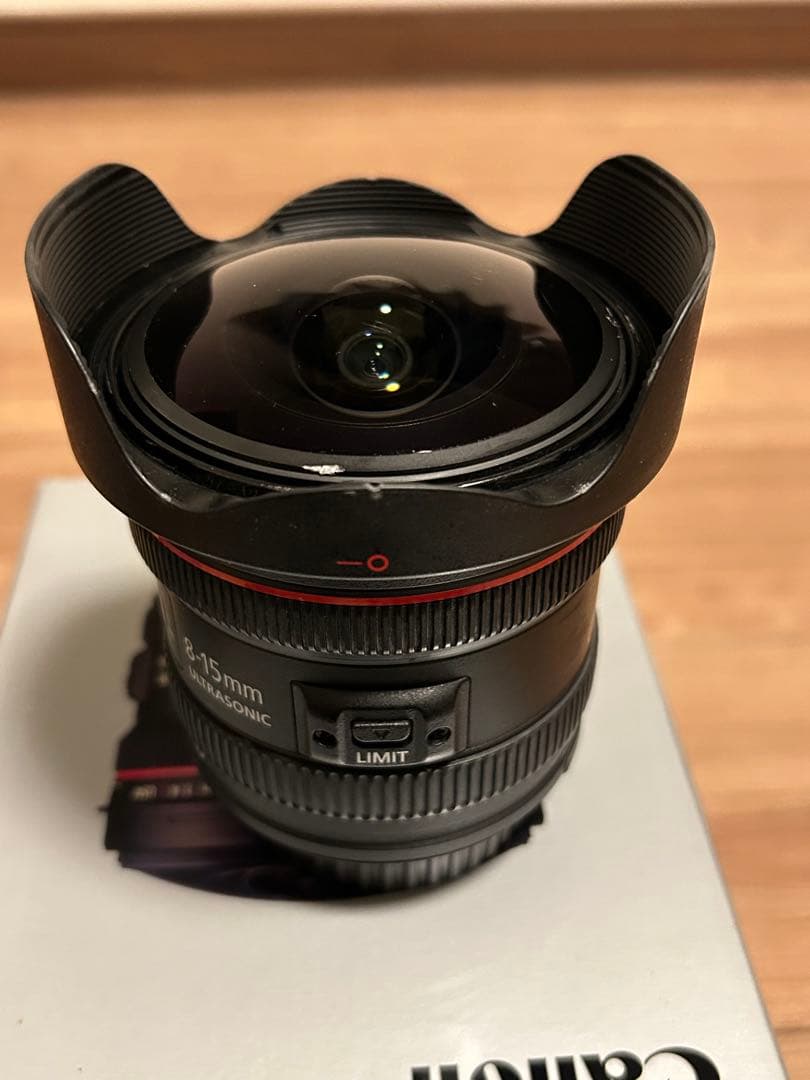 Canon EF 8-15mm f/4L USM フィッシュアイレンズ