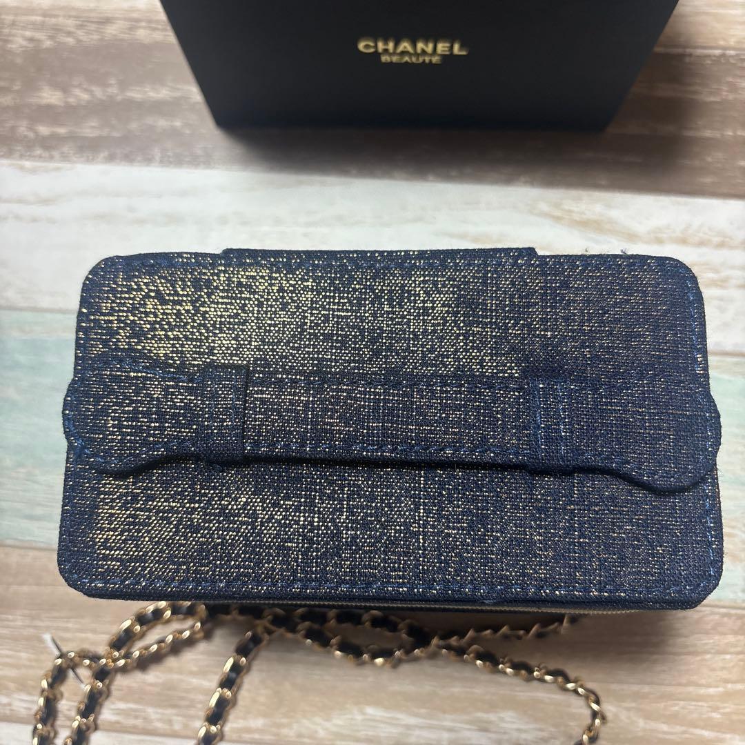 CHANEL バニティ ポーチ チェーン付き ノベルティ